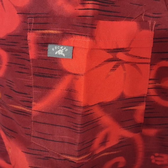 ESCAPE- Beautiful floral print  button down shirt – Medium -Red and Black - Picture 4 of 4
